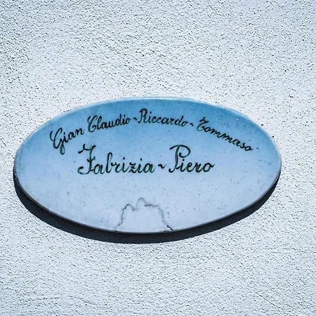 Oda ve Kahvaltı Casa Rosso - Le Cantine Cisano sul Neva