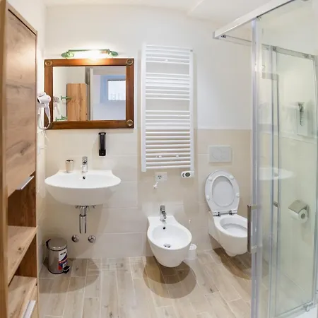 Casa Rosso - Le Cantine *