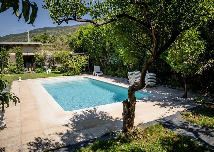 Bed & Breakfast Casa Rosso - Le Cantine